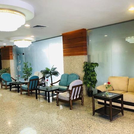Zodiac Hotel Apartments Fahaheel Кувейт Екстериор снимка