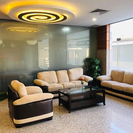 Zodiac Hotel Apartments Fahaheel Кувейт Екстериор снимка