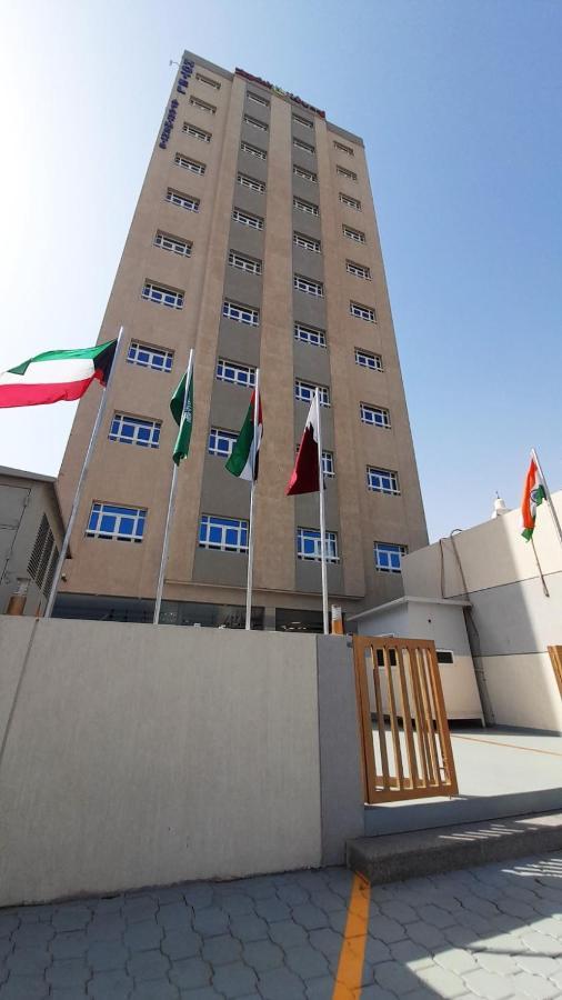 Zodiac Hotel Apartments Fahaheel Кувейт Екстериор снимка