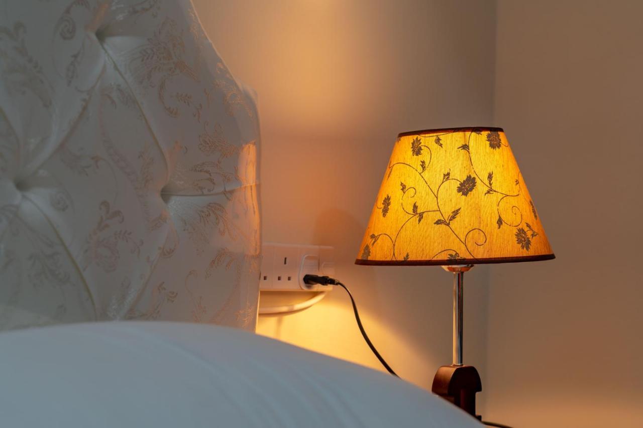 Zodiac Hotel Apartments Fahaheel Кувейт Екстериор снимка