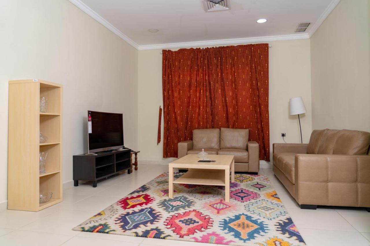 Zodiac Hotel Apartments Fahaheel Кувейт Екстериор снимка