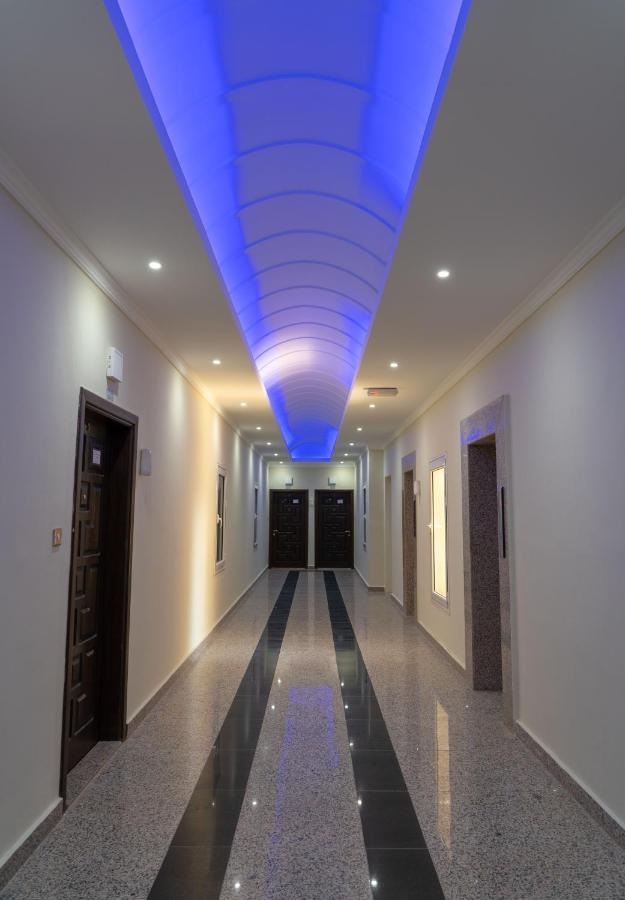 Zodiac Hotel Apartments Fahaheel Кувейт Екстериор снимка