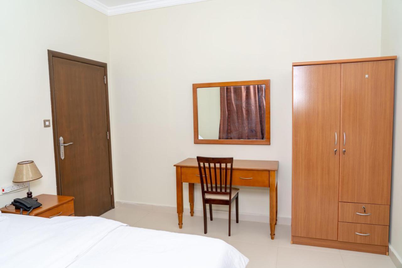 Zodiac Hotel Apartments Fahaheel Кувейт Екстериор снимка